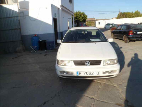  VOLKSWAGEN PASSAT BERLINA (3A2) 