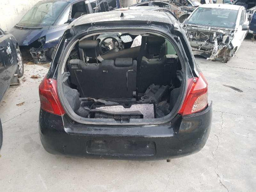 TOYOTA YARIS (KSP9/SCP9/NLP9) — vehículo donante para recambios 