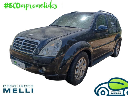 SSANGYONG REXTON — vehículo donante para recambios 