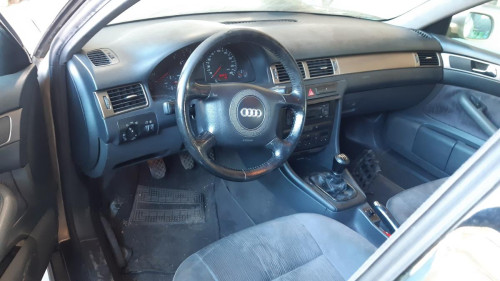 AUDI A6 BERLINA (4B2) 