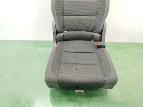 ASIENTOS TRASERO DERECHO Volkswagen TOURAN (1T3) 