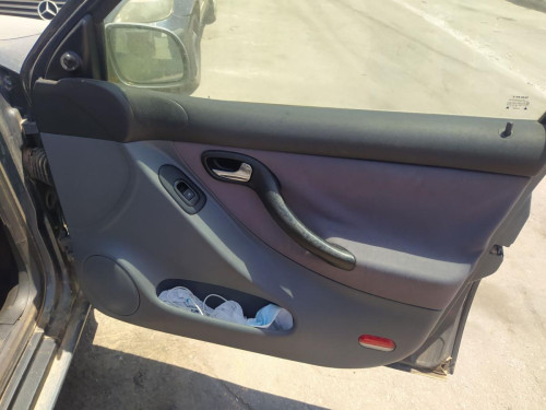  MANDO ELEVALUNAS DELANTERO DERECHO SEAT LEON (1M1) 