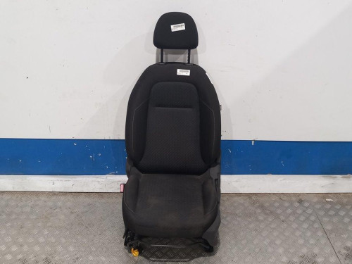  ASIENTO DELANTERO IZQUIERDO 