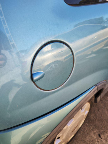TAPA EXTERIOR COMBUSTIBLE OPEL CORSA C 