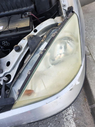 FARO IZQUIERDO б/у