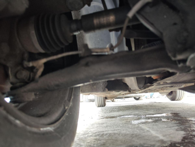 BRAZO SUSPENSION DELANTERO DERECHO