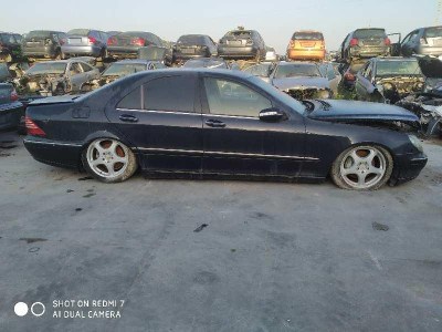 MERCEDES-BENZ CLASE S (BM 220) BERLINA