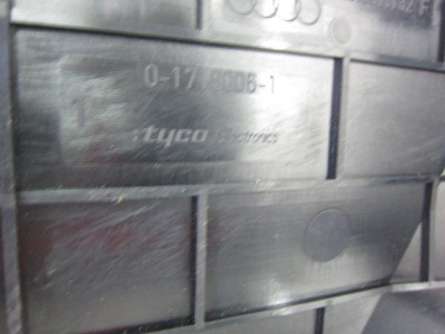 CAJA RELES / FUSIBLES, VOLKSWAGEN, PASSAT BERLINA (3C2)