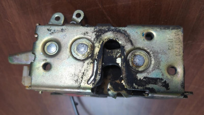 CERRADURA PUERTA DELANTERA DERECHA, MERCEDES-BENZ, VITO FURGÓN (638)