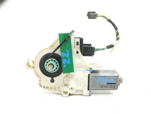 MOTOR ELEVALUNAS TRASERO DERECHO AUDI A6 BERLINA (4F2) 