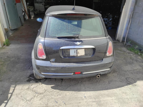 BMW MINI (R50,R53) — vehículo donante para recambios 