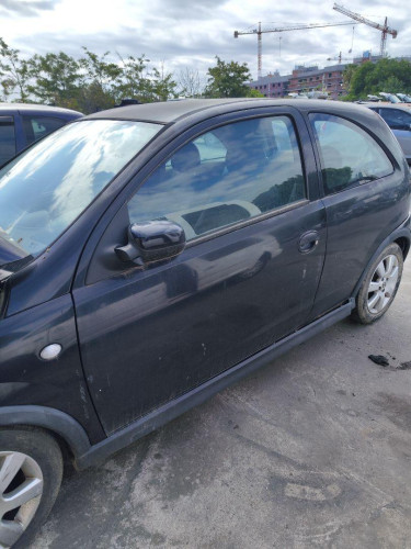 PUERTA DELANTERA IZQUIERDA Opel CORSA C 