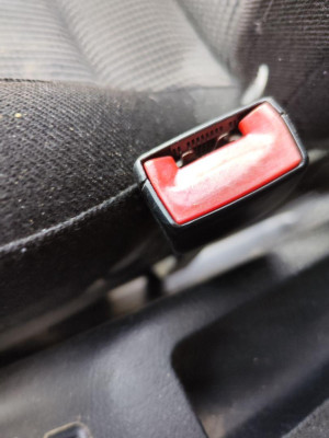 ENGANCHE CINTURON DELANTERO DERECHO