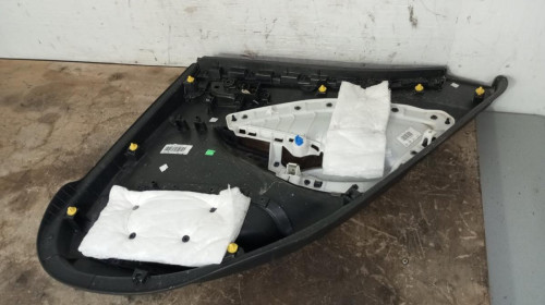 GUARNECIDO PUERTA TRASERA IZQUIERDA Nissan MICRA (K14) 