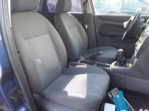 FORD FOCUS BERLINA (CAP) — vehículo donante para recambios 
