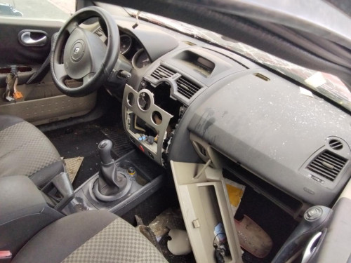  RENAULT MEGANE II BERLINA 5P 