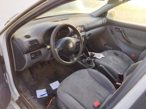  SEAT LEON (1M1) 