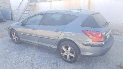 PEUGEOT 407