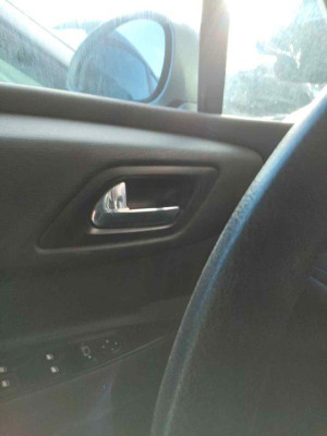 MANETA INTERIOR DELANTERA IZQUIERDA