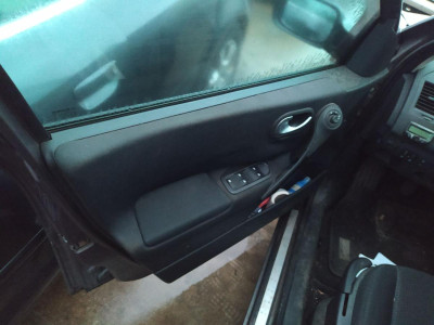 CERRADURA PUERTA DELANTERA IZQUIERDA