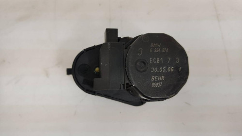 MOTOR APERTURA TRAMPILLAS CLIMATIZADOR BMW SERIE X3 (E83) 