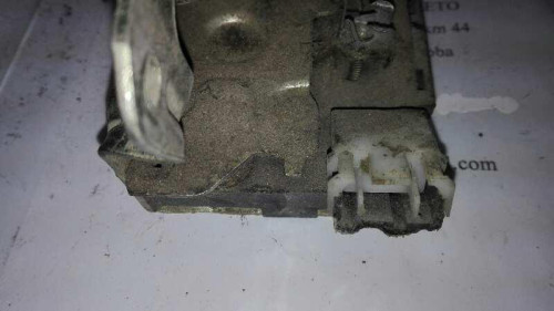  CERRADURA PUERTA TRASERA IZQUIERDA 