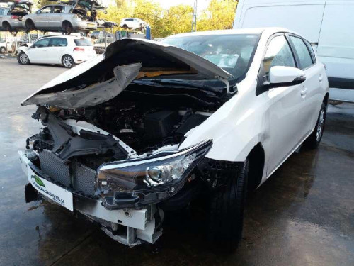 TOYOTA AURIS (E18) 