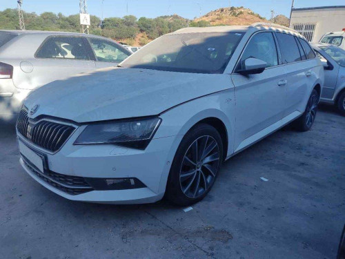  SKODA SUPERB COMBI (3V5) 