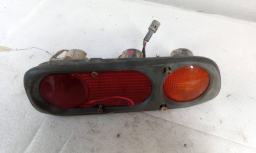 PILOTO TRASERO IZQUIERDO PARAGOLPES Nissan TERRANO II (R20) 