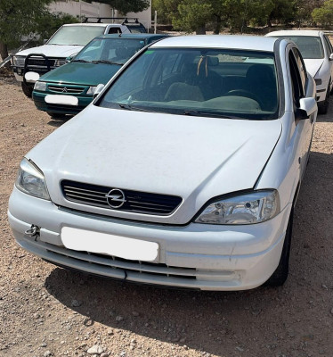 OPEL ASTRA G BERLINA