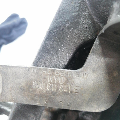 MANGUETA DELANTERA IZQUIERDA, VOLKSWAGEN, GOLF V (1K1)(10.2003)