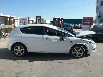 SEAT LEON (1P1)