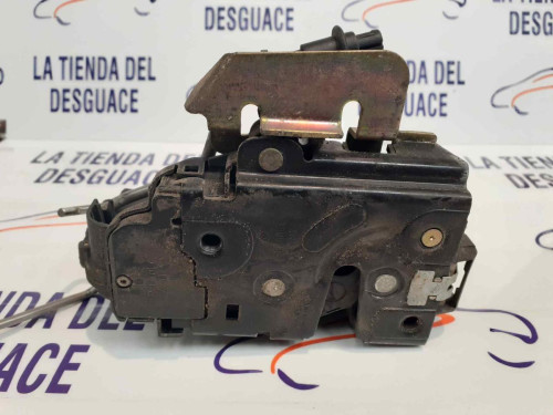  CERRADURA PUERTA DELANTERA DERECHA 