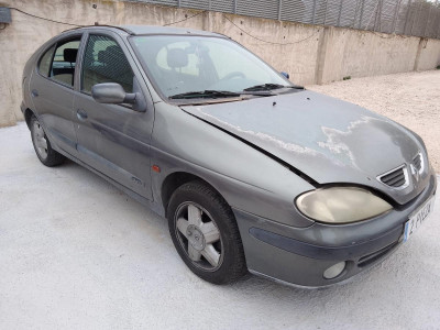 RENAULT MEGANE I BERL./ BERL. CON PORTÓN (BA0)