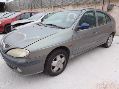 RENAULT MEGANE I BERL./ BERL. CON PORTÓN (BA0)