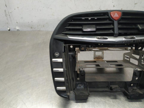  CONSOLA CENTRAL LANCIA DELTA (181) 