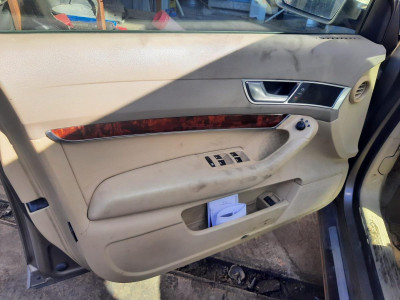 AUDI A6 BERLINA (4F2)