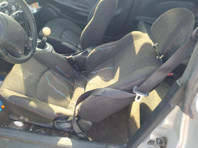 ASIENTO DELANTERO IZQUIERDO