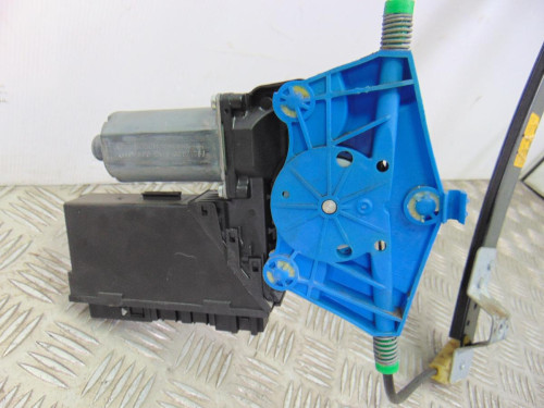  ELEVALUNAS TRASERO DERECHO AUDI A4 AVANT (8E) 