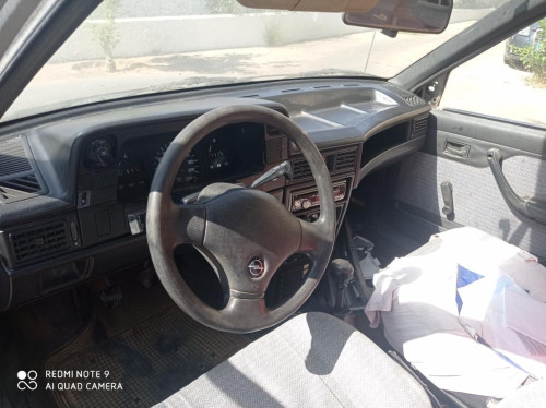  Opel Kadett E (1984->) SIN IDENTIFICAR 
