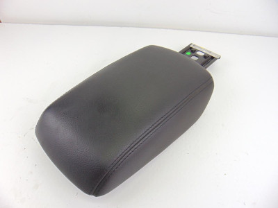 APOYABRAZOS CENTRAL, FORD, FOCUS BERLINA (CB8)