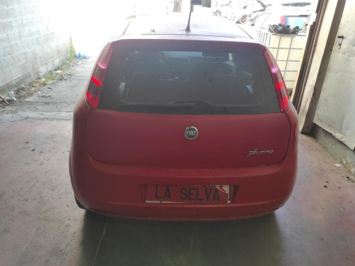 FIAT GRANDE PUNTO (199) — vehículo donante para recambios 