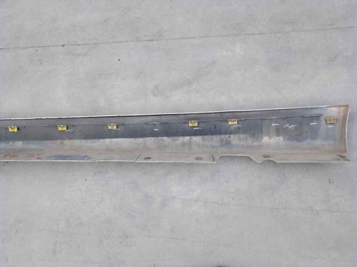 FALDON LATERAL BMW SERIE 3 BERLINA (E90) 