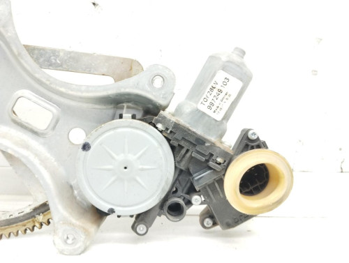  ELEVALUNAS TRASERO IZQUIERDO TOYOTA COROLLA VERSO (R1) 