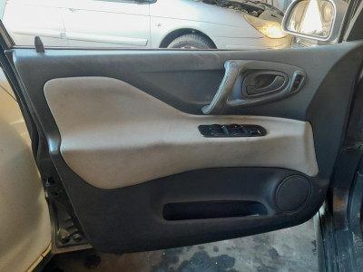 MITSUBISHI SPACE STAR (DG0)