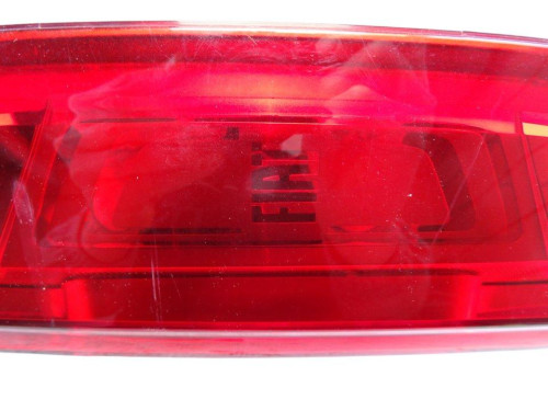 PILOTO TRASERO DERECHO de segunda mano