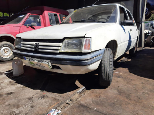  PEUGEOT 205 BERLINA 