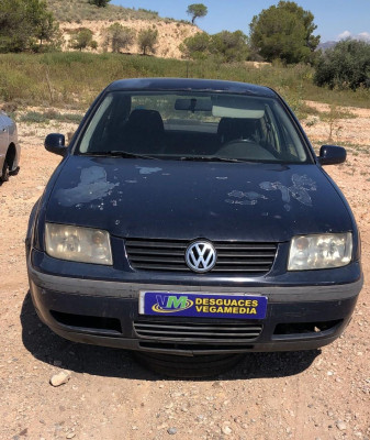 VOLKSWAGEN BORA BERLINA (1J2)(1998)