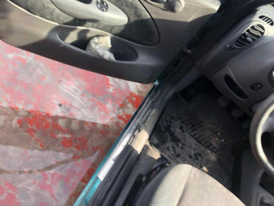 FORD FIESTA BERLINA (DX)