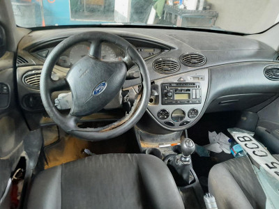 FORD FOCUS BERLINA (CAK)